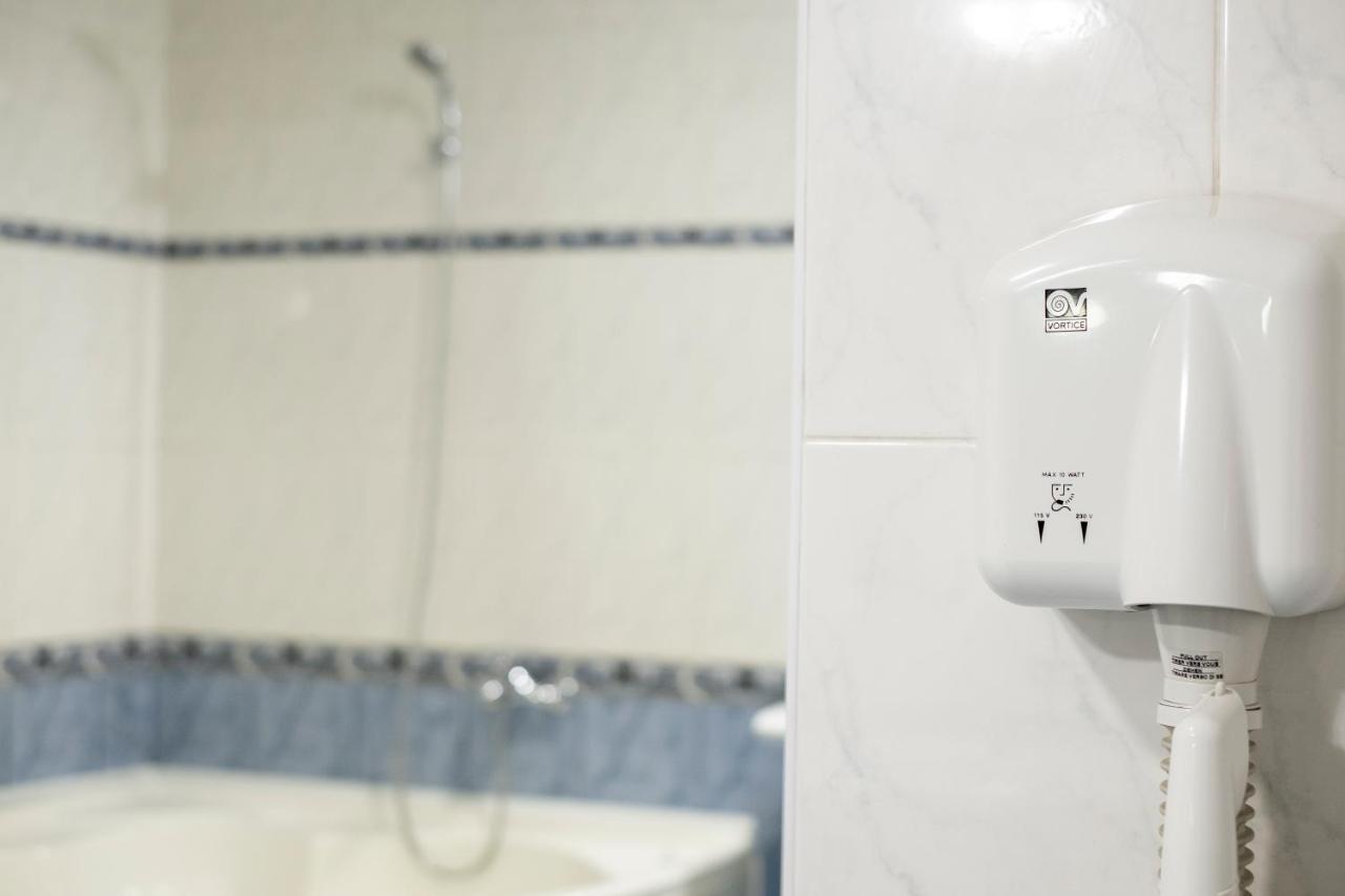 Casa Gabriela Hotel Bukares Bagian luar foto