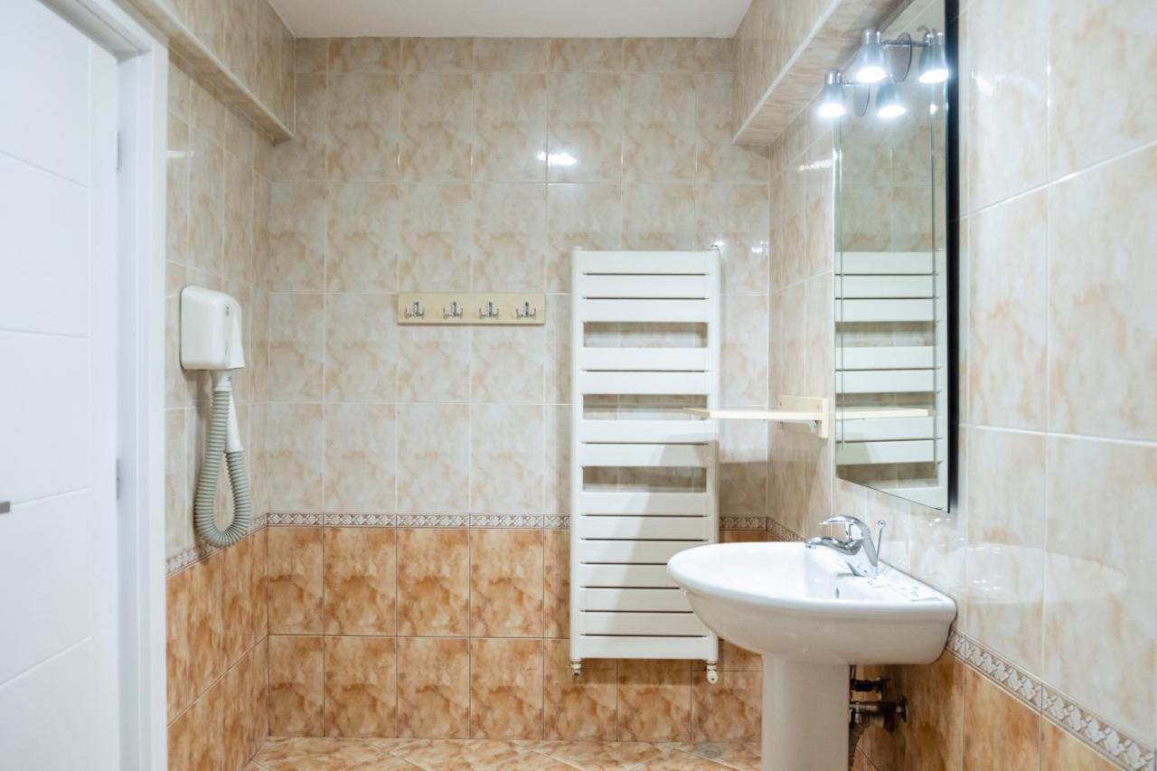 Casa Gabriela Hotel Bukares Bagian luar foto