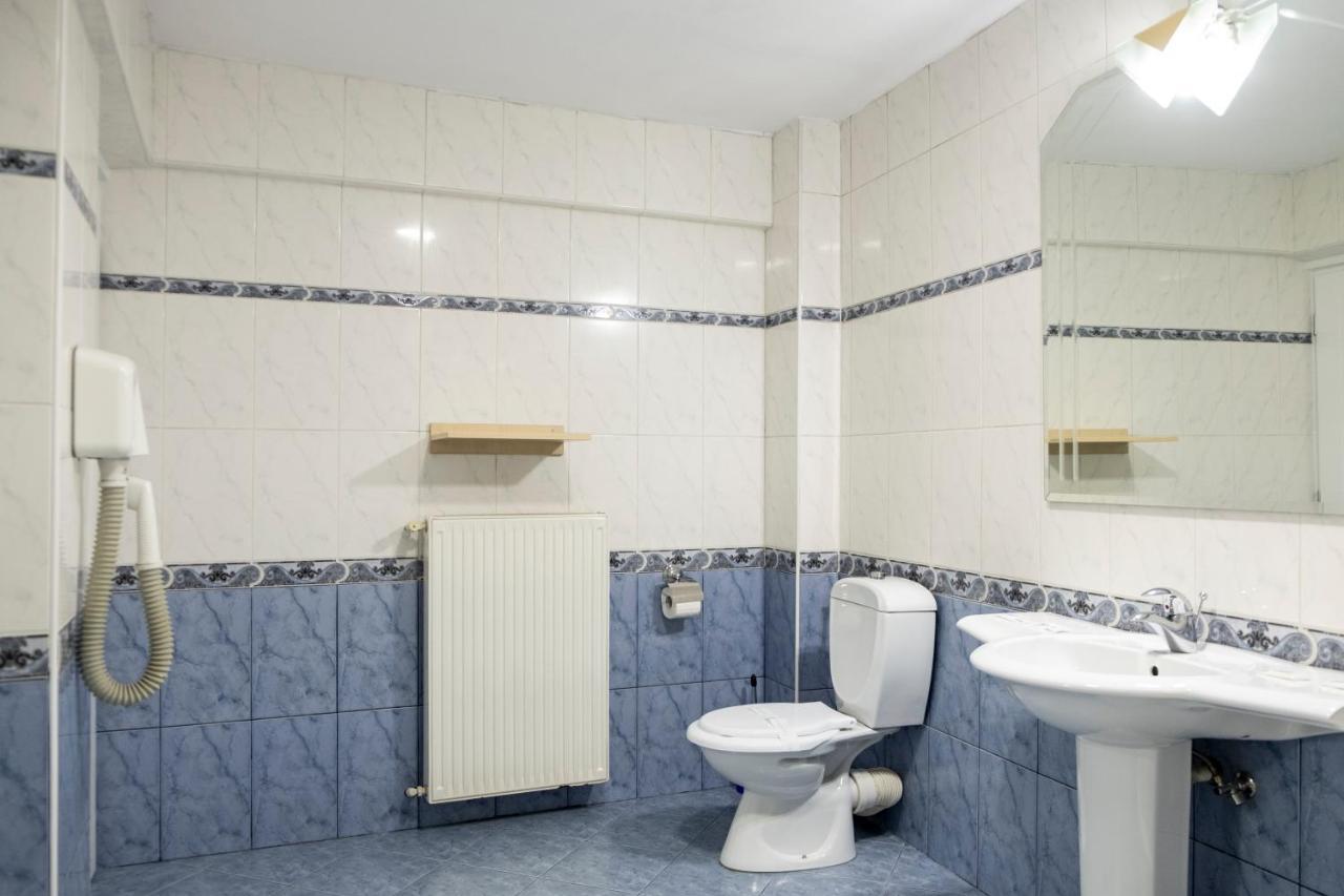 Casa Gabriela Hotel Bukares Bagian luar foto